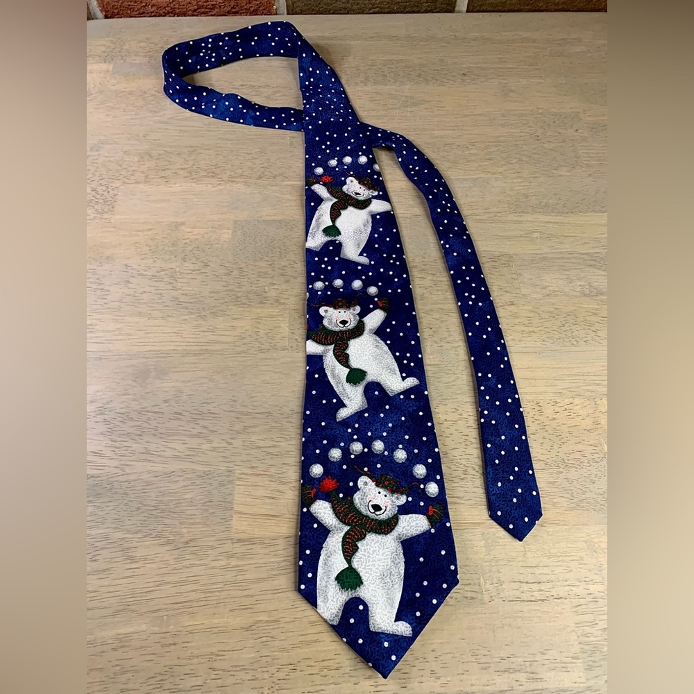 RM Holidays Tie "Big Polar Bear"‎ Design Silk Blue White Green Red